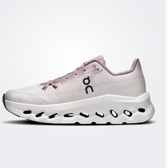 NIB women's On Cloudtilt sneakers in the Ivory/Orchid colorway size 9.5 - Picture 3 of 8